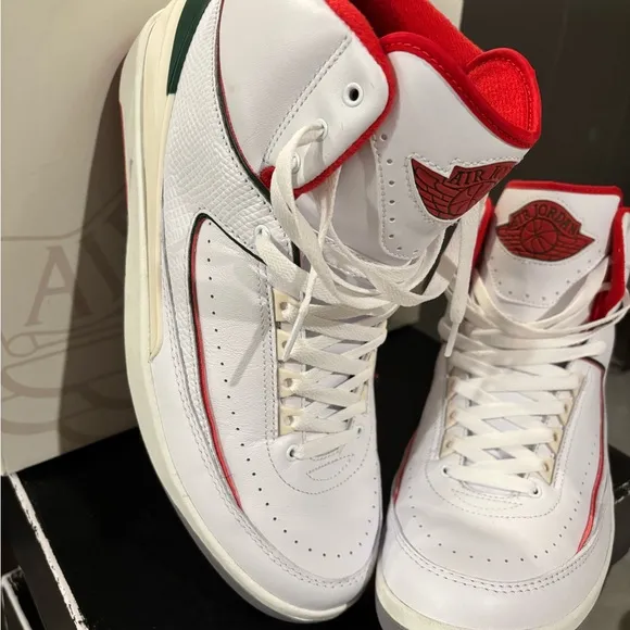 Air Jordan 2 Retro Sneakers (used)