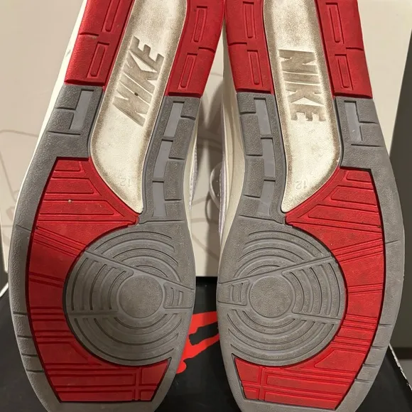 Air Jordan 2 Retro Sneakers (used)