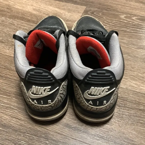 Air Jordan 3 Retro Black Cement sneakers