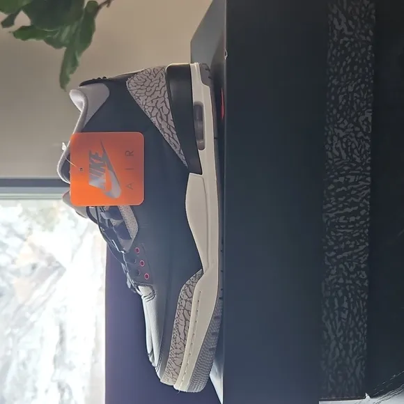 Air Jordan 3 Retro Black Cement sneakers