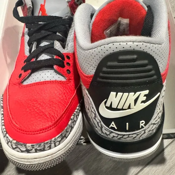 Air Jordan 3 Retro SE Sneakers