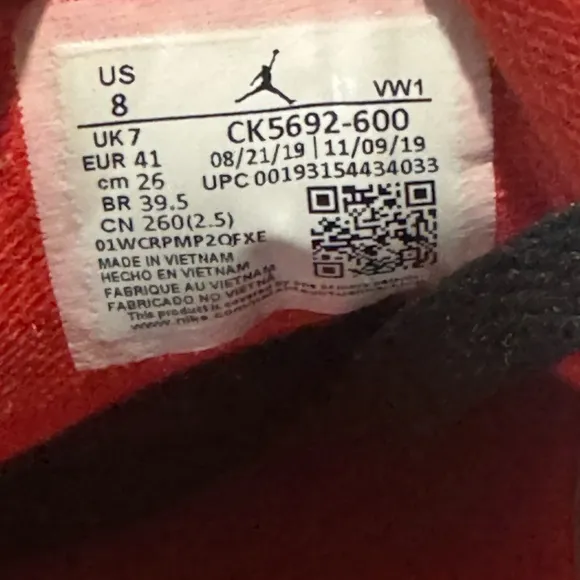 Air Jordan 3 Retro SE Sneakers