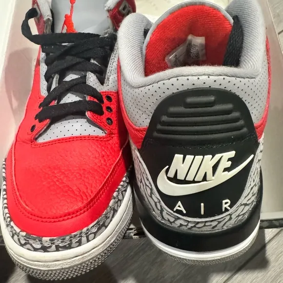 Air Jordan 3 Retro SE Sneakers