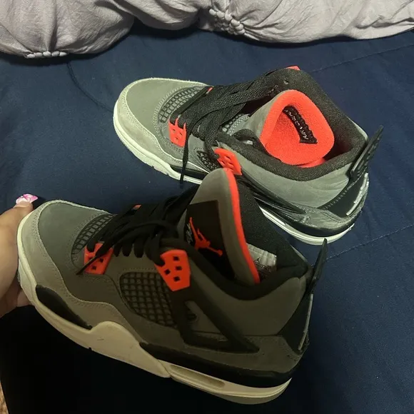 Air Jordan 4 Retro Black Red Sneakers