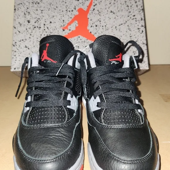 Air Jordan 4 Retro 'Bred Reimagined' GS Size youth 5.5