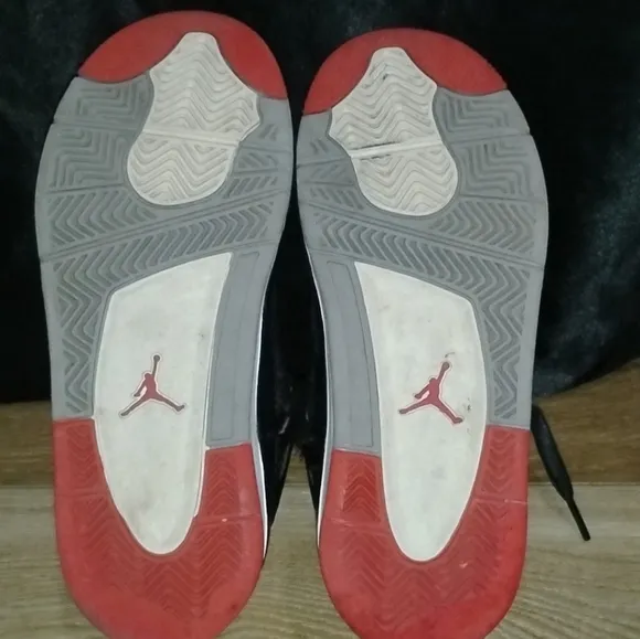 Air Jordan 4 Retro 'Bred Reimagined' Sneakers