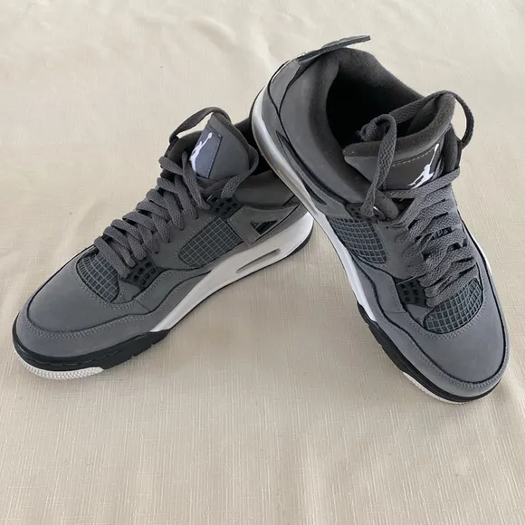 Air Jordan 4 Retro “Cool Gray” Sneakers