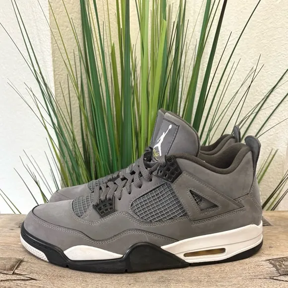 Air Jordan 4 Retro Cool Grey Sneakers