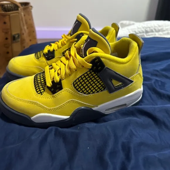 Air Jordan 4 retro “lighting 2021” sneakers