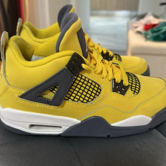 Air Jordan 4 retro “lighting 2021” sneakers