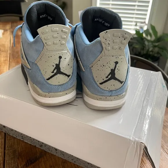 Air Jordan 4 Retro Men's Sneakers