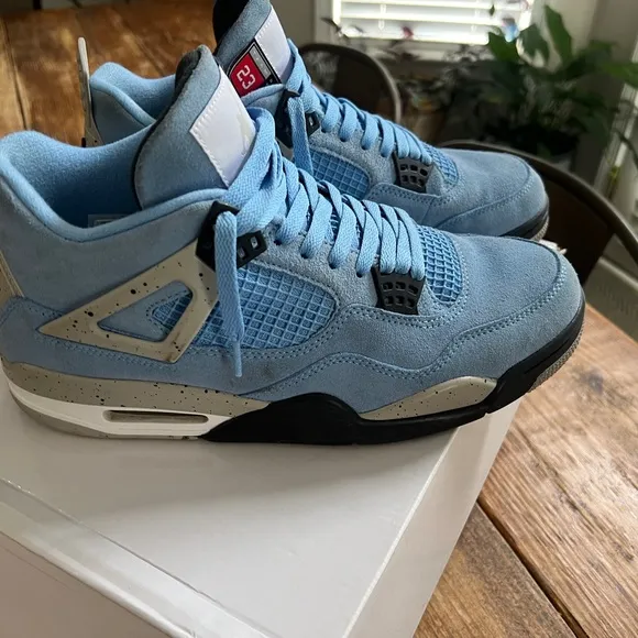 Air Jordan 4 Retro Men's Sneakers
