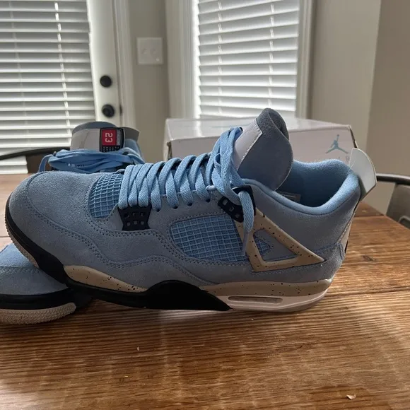 Air Jordan 4 Retro Men's Sneakers