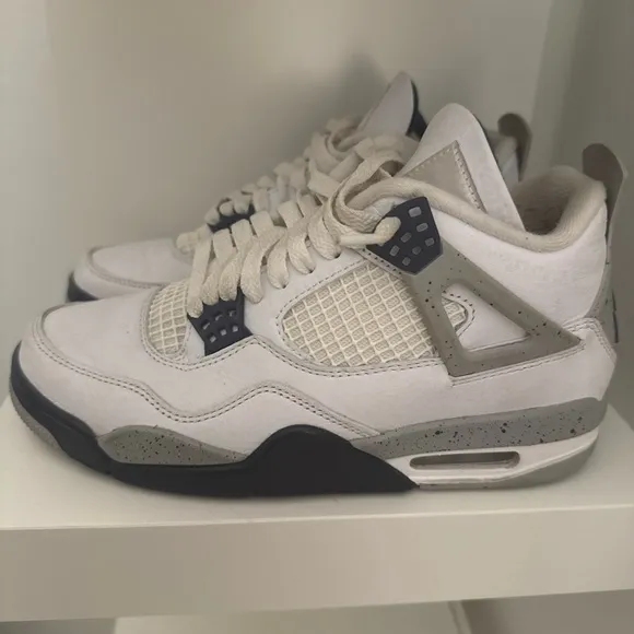 Air Jordan 4 Retro “Midnight Navy”