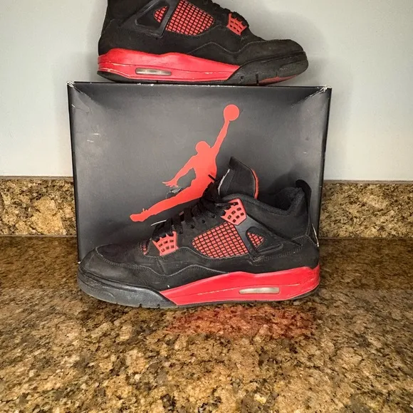 Air Jordan 4 retro red thunder- certified through GOAT