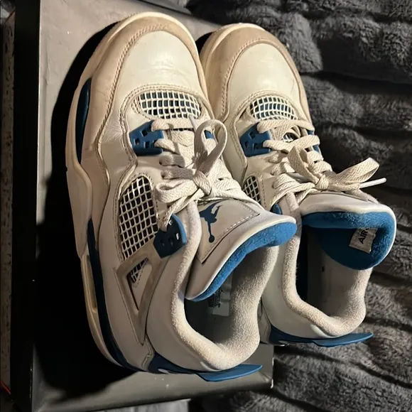 Air Jordan 4 Retro White Blue Sneakers