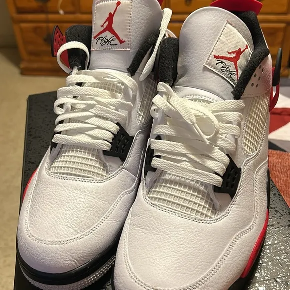 Air Jordan 4 Retro White Red Sneakers