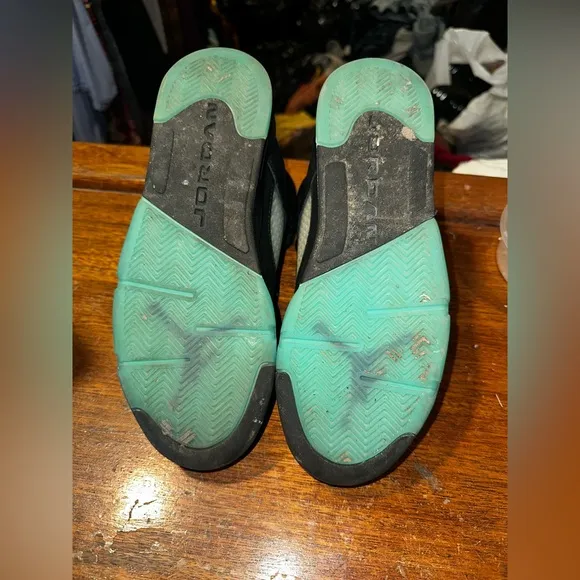 Air Jordan 5 Retro Black and Teal “Aqua” Size 7Y