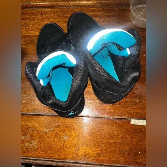 Air Jordan 5 Retro Black and Teal “Aqua” Size 7Y