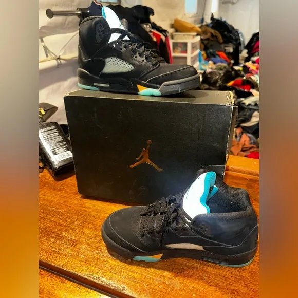 Air Jordan 5 Retro Black and Teal “Aqua” Size 7Y