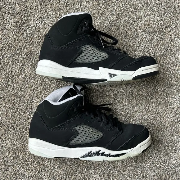 Air Jordan 5 Retro Oreo boys sneakers