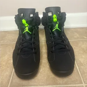 Air Jordan 6 Retro 'Electric Green' SIZE 8