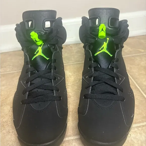 Air Jordan 6 Retro 'Electric Green' SIZE 8