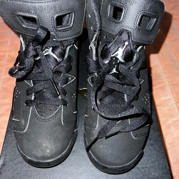 Air Jordan 6 Retro (GS) Sneakers