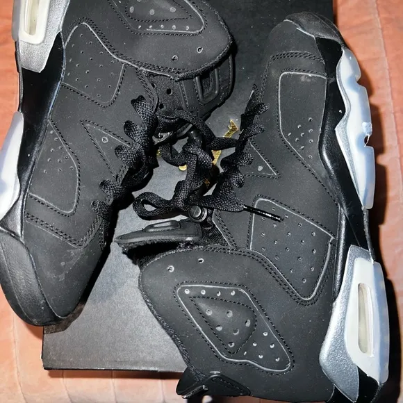 Air Jordan 6 Retro (GS) Sneakers