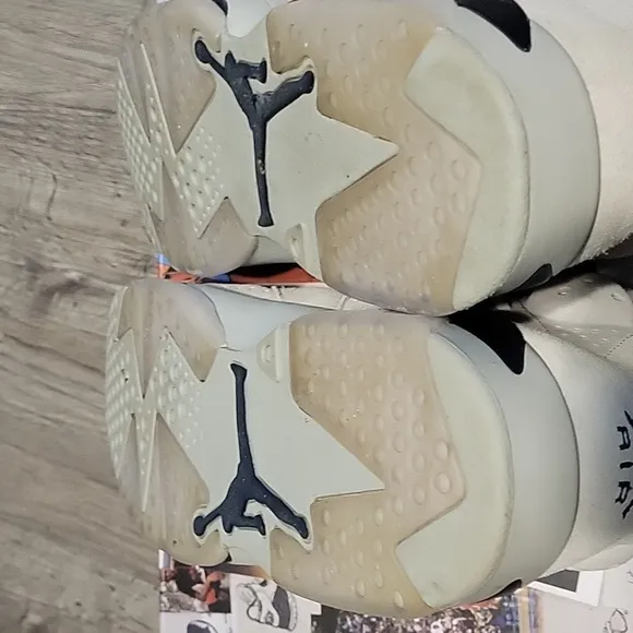Air Jordan 6 Retro Sneakers Sz11