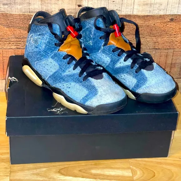 Air Jordan 6 retro washed denim sneakers