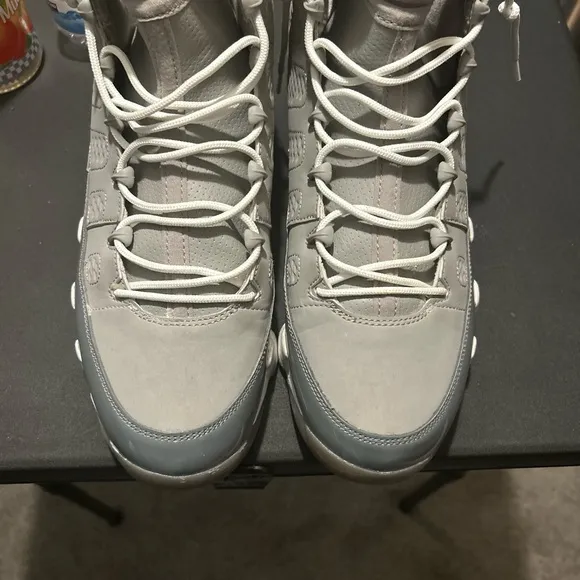 Air Jordan 9 Retro Cool Grey Sneakers