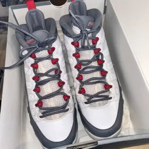 Air Jordan 9 Retro (GS)
