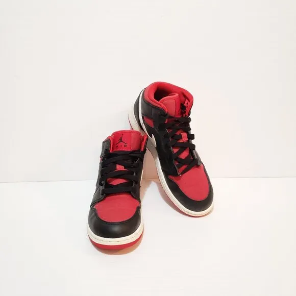 Air Jordan Boy's 1 Retro Mid GS 'Black Red White' Sneakers - FCM21