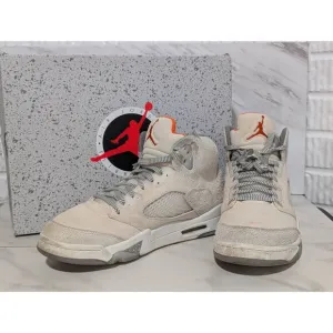 Air Jordan Men's Off-White 5 Retro SE Craft Round Toe Lace-Up Sneakers Size 11