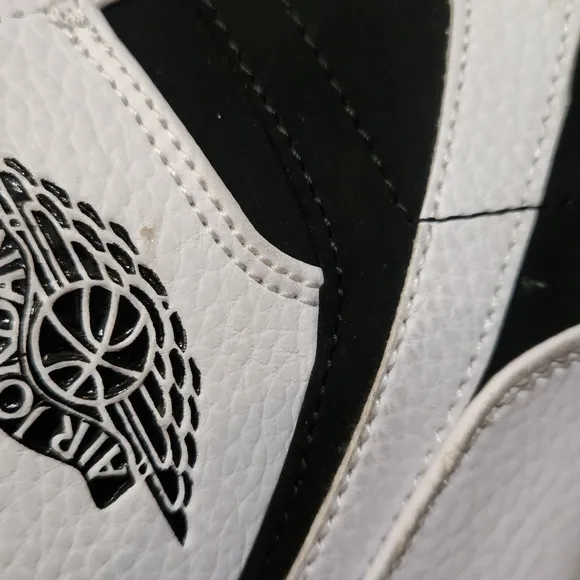 Air Jordan Nike  Sneakers  Black And White Anchor Sports Arthletic  Game Fashion