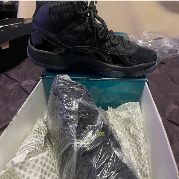 Air Jordan Retro 11 Black Sneakers