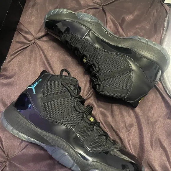 Air Jordan Retro 11 Black Sneakers