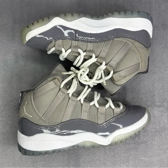🔥🔥🔥Air Jordan Retro 11 Gray Sneakers Size: 11C🔥🔥🔥