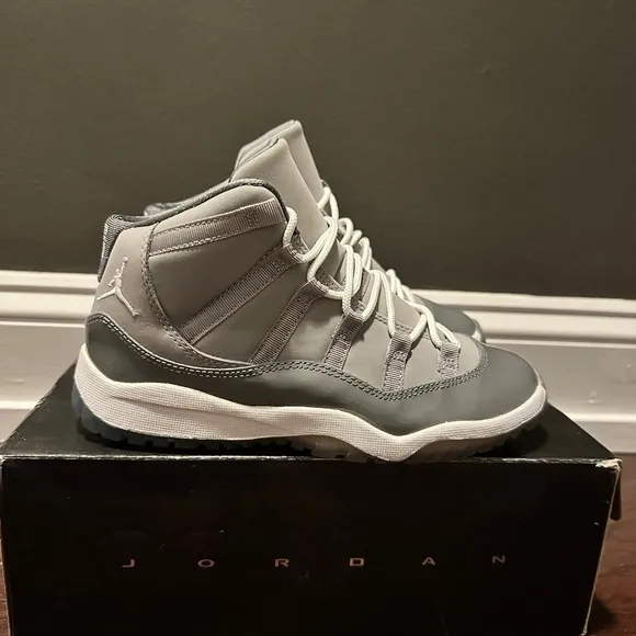 Air Jordan Retro 11 | Kids SZ 3 | Worn Once