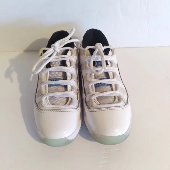 Air Jordan Retro 11 low sneakers