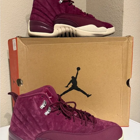Air Jordan Retro 12 Bordeaux
