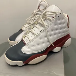 Air Jordan Retro 13 2005 Release Vintage white/ team red-flint grey Women’s sz 7