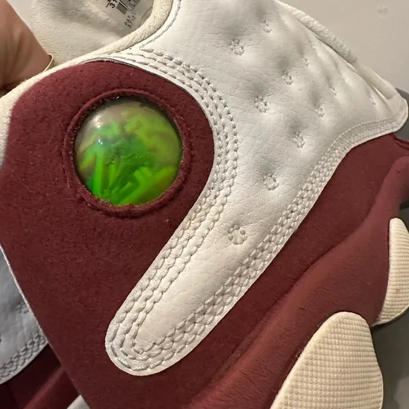 Air Jordan Retro 13 2005 Release Vintage white/ team red-flint grey Women’s sz 7
