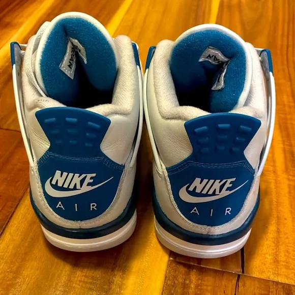 Air Jordan Retro 4 ~ Kids Blue and White Sneakers✨