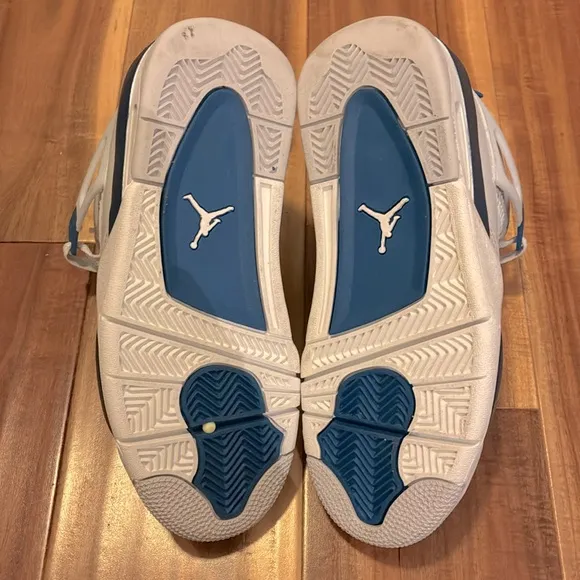 Air Jordan Retro 4 ~ Kids Blue and White Sneakers✨