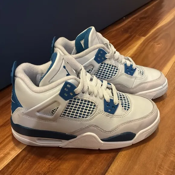 Air Jordan Retro 4 ~ Kids Blue and White Sneakers✨