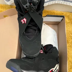 Air Jordan Retro 8 Play Off, kids size 5. In good condition.