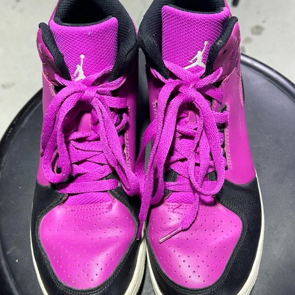 Air Jordan Retro High-Top Sneakers in Vivid Pink and Black