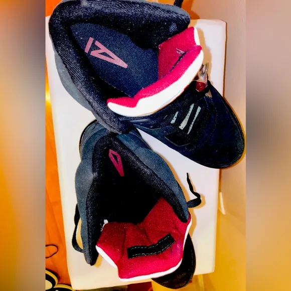 Air Jordan Retro Men's Black Sneakers